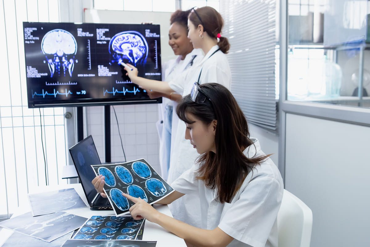 Imagen destacada de “Radiología digital VS tradicional: ¿cuál es la mejor opción?”