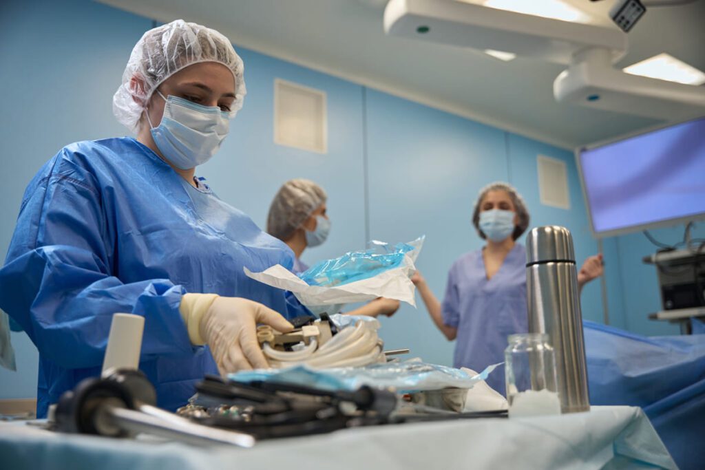 Pasos fundamentales para preparar una sala de operaciones