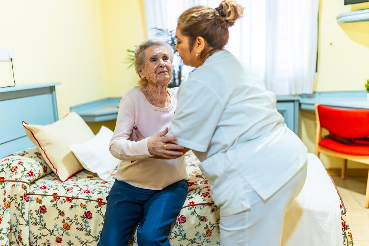 Imagen destacada de “¿Cómo formarse para cuidar a personas con Alzheimer?”