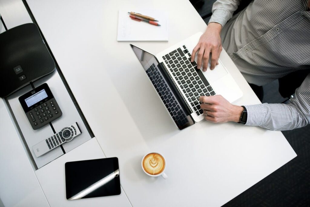 capacitación en las funciones de un director de empresa en una pyme y gestión de equipos