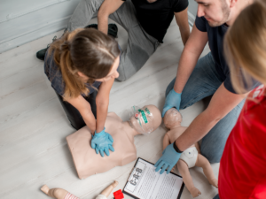 Soporte vital básico y primeros auxilios en las urgencias y emergencias