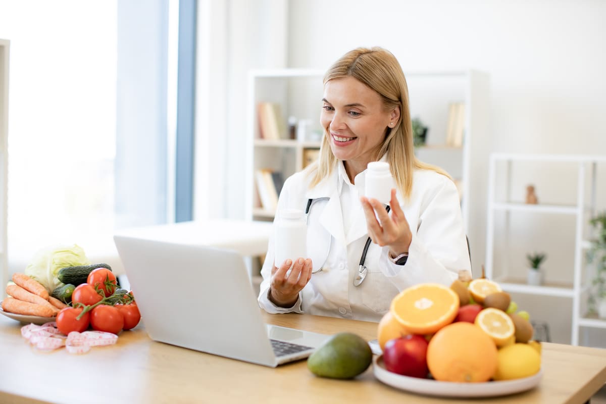 Imagen destacada de “Dieta durante el embarazo: alimentos que ayudan a prevenir complicaciones”