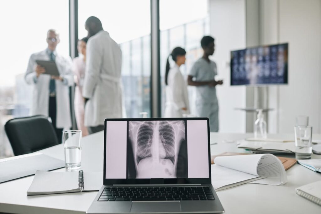 Colaboración con otros profesionales de la salud