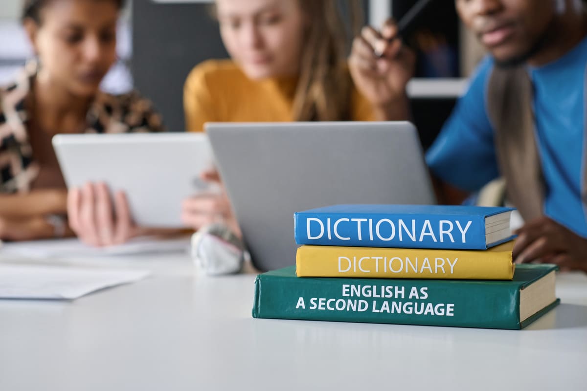 Imagen destacada de “Cómo aprender vocabulario avanzado para inglés B2 sin memorizar”