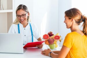 Imagen destacada de “Cómo conseguir clientes como coach nutricional: estrategias que realmente funcionan”