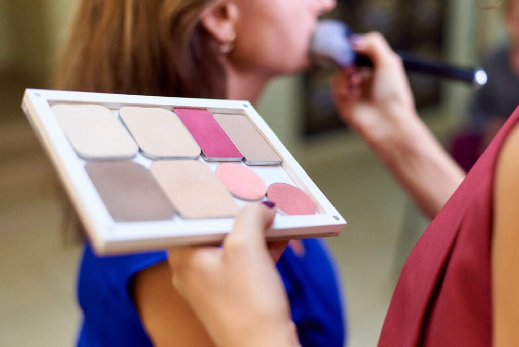 Maquillaje profesional: Técnicas avanzadas para expertos en estética